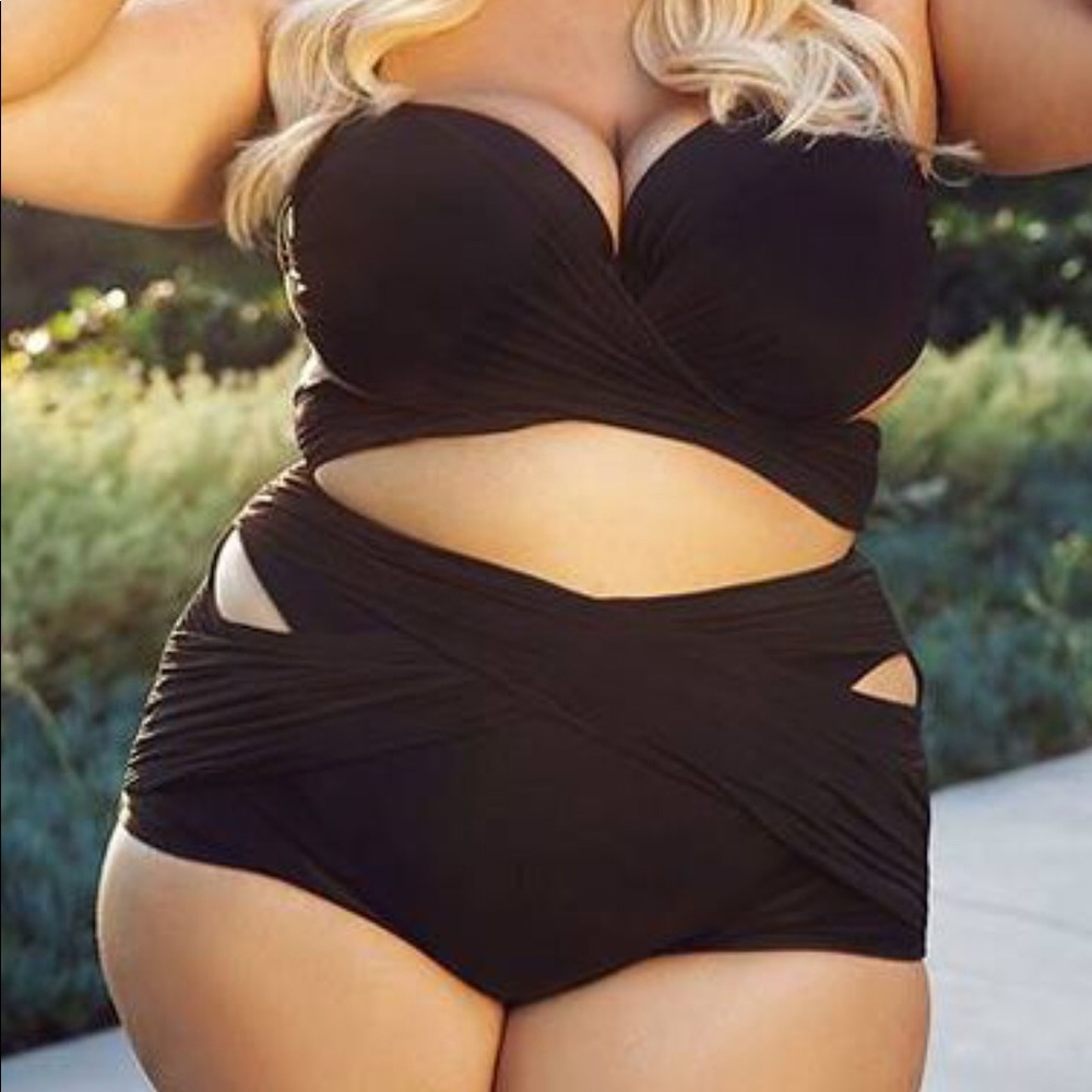 2 piece bathing suit NWOT 3X (fits 14-16)